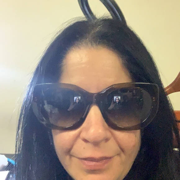 Balenciaga Two-Tone Green Sunglasses - Picture 4 of 9